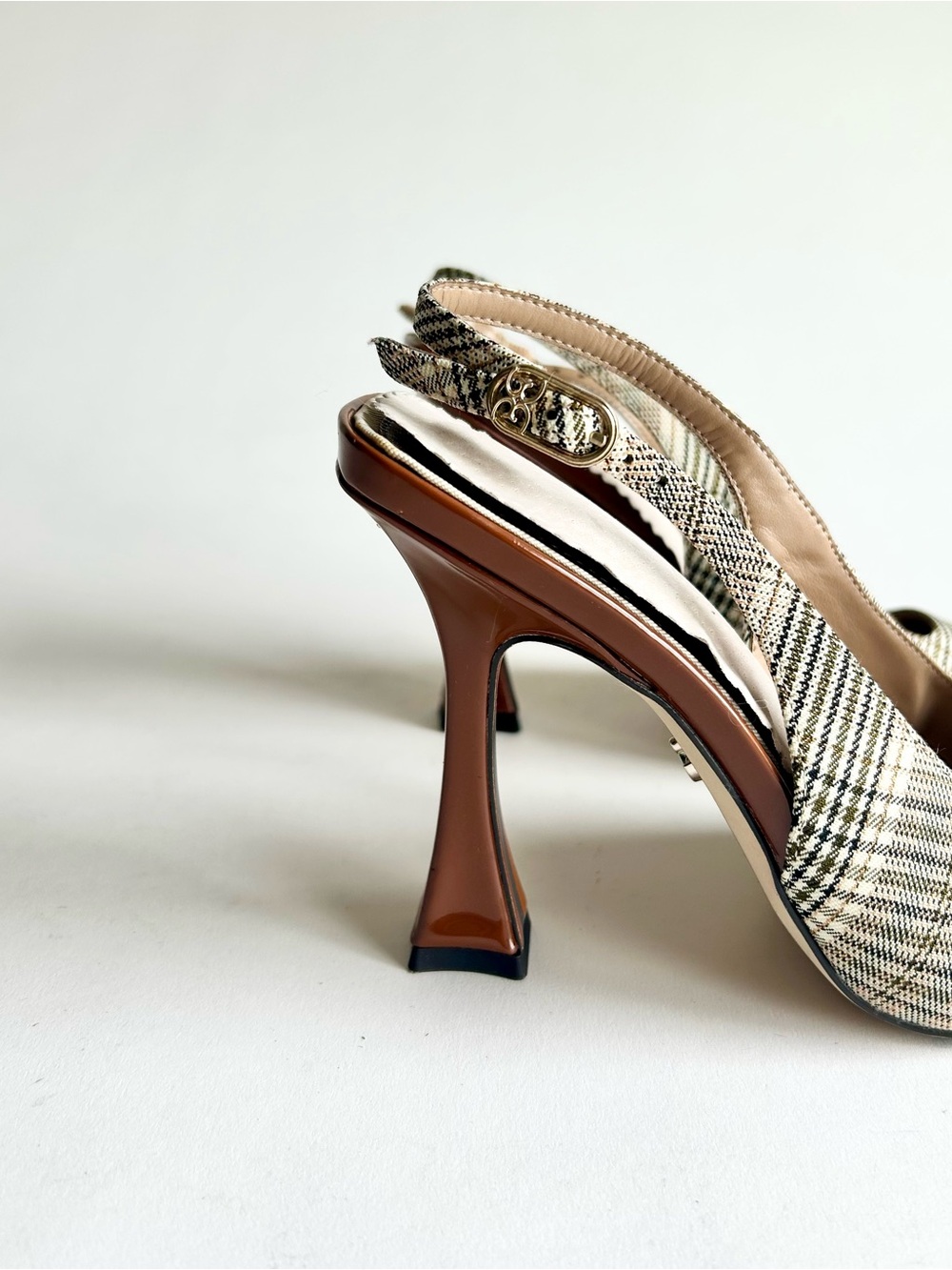 Sam Edelman Beige Brown Patent Leather Textile Point Toe Slingbacks size 6.5 - Picture 15 of 16